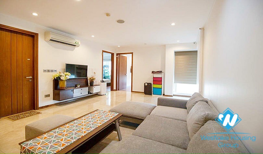 Fully furnished apartment high floor 2 bedrooms open kitchen only at L tower Ciputra